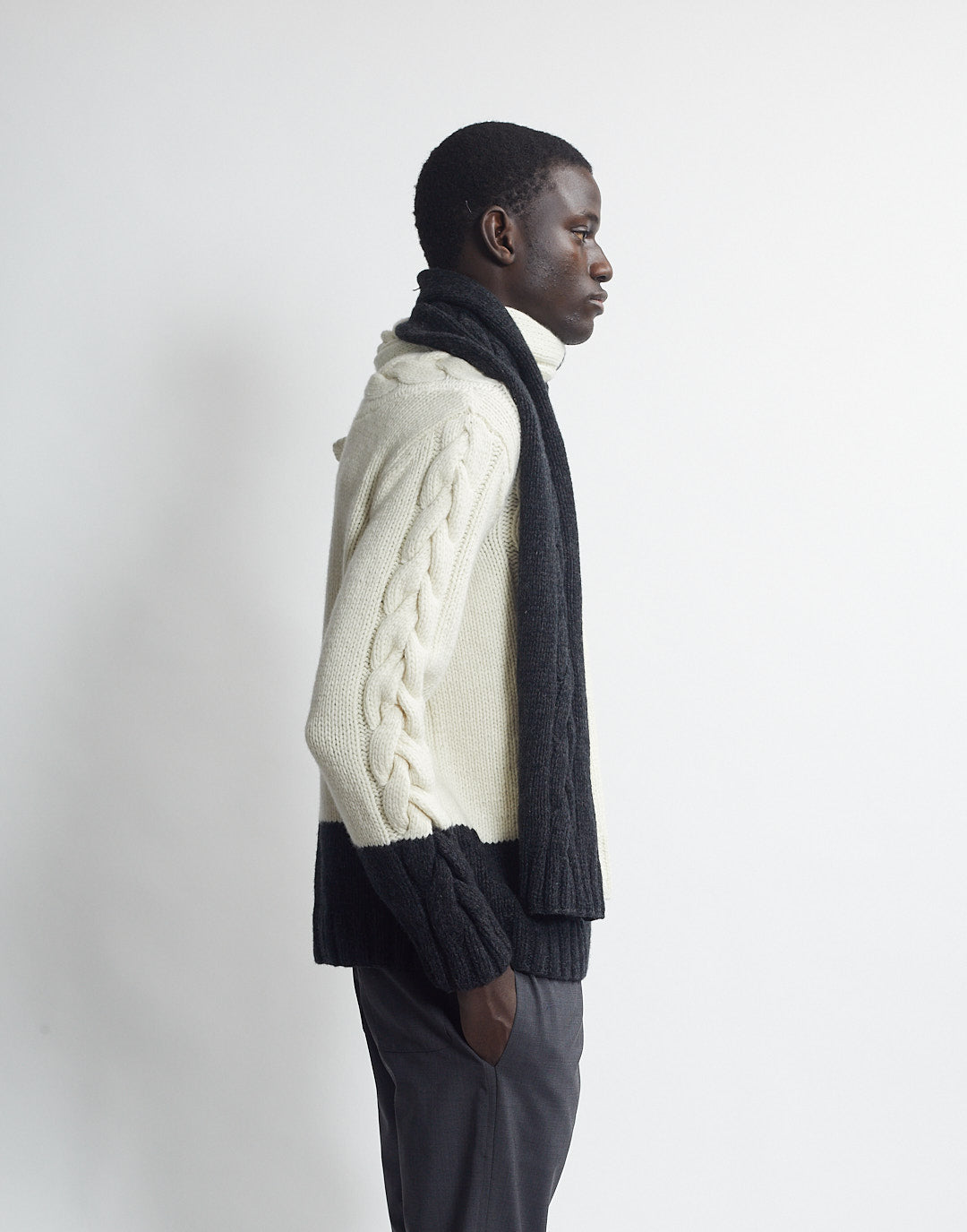 handknit cable scarf - ivory/carbon