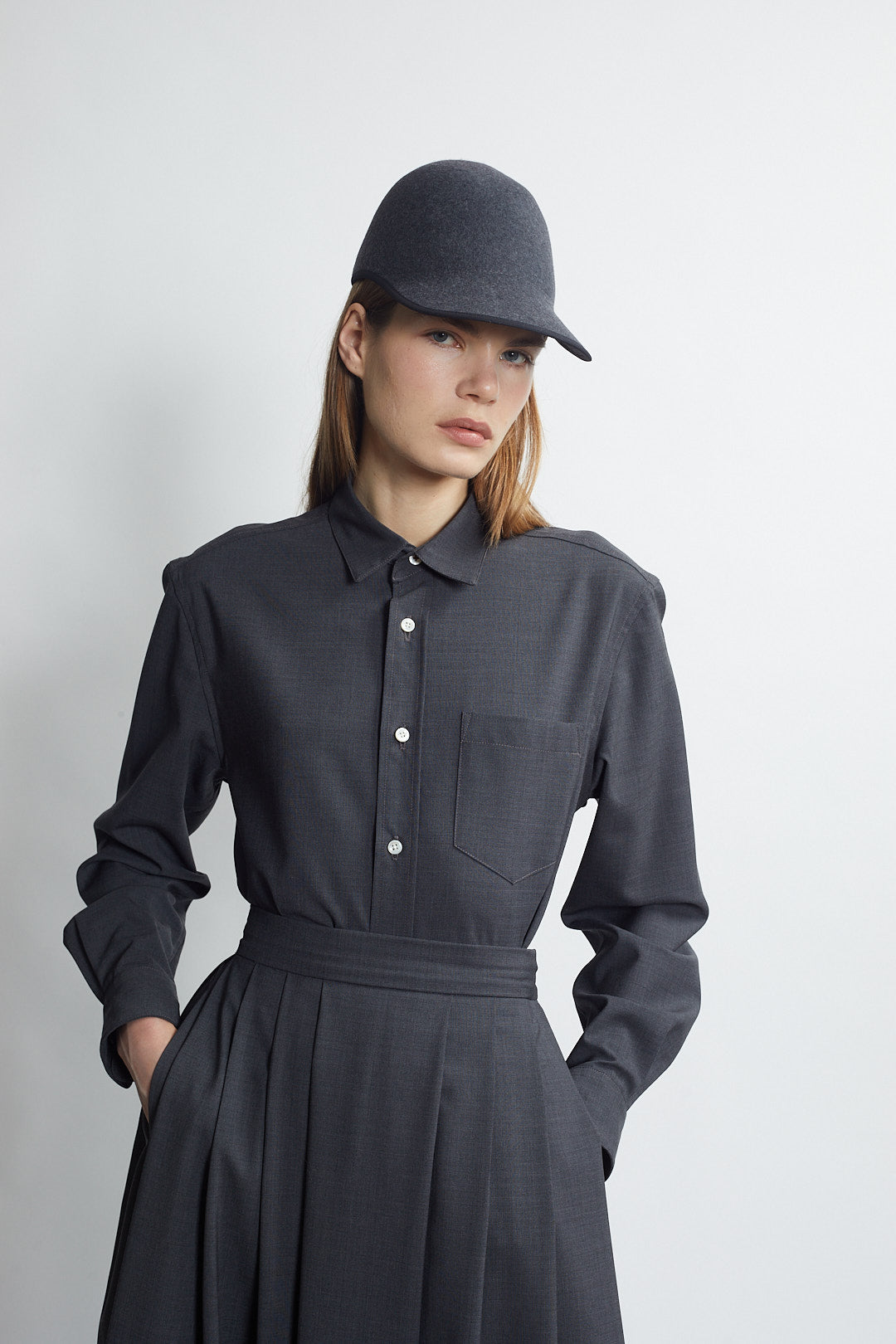 sculpted cap - charcoal