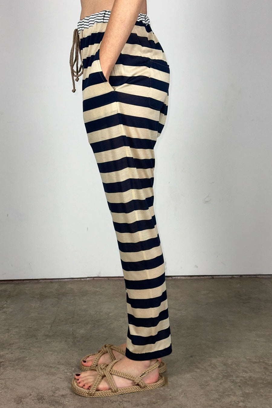 carrot leg trouser navy/khaki stripe
