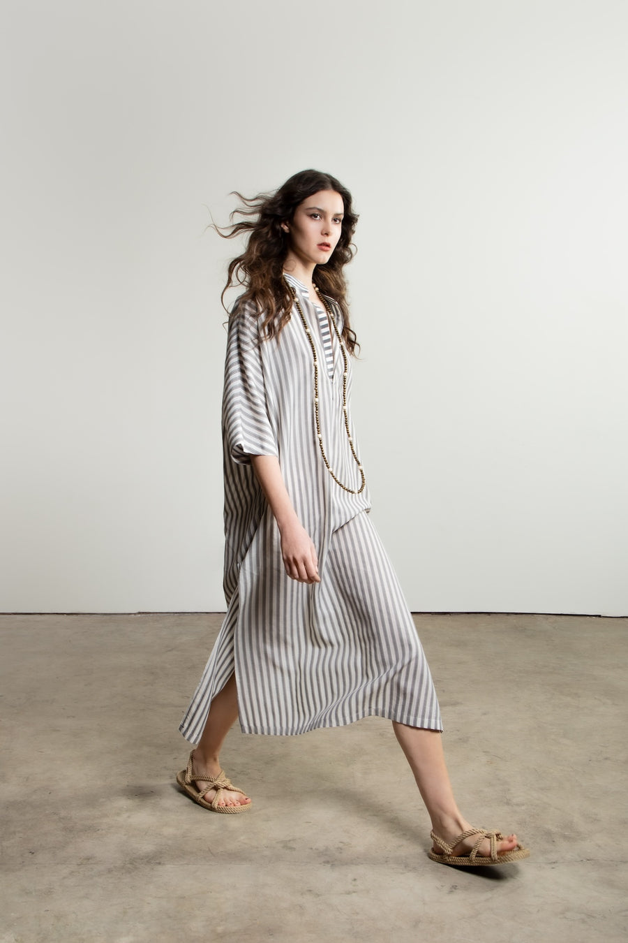 max caftan ash/salt stripe